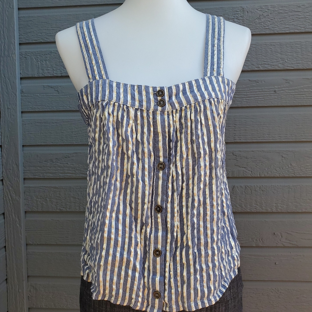 SAM & LAVI Gorgeous sassy button tank, Size Small